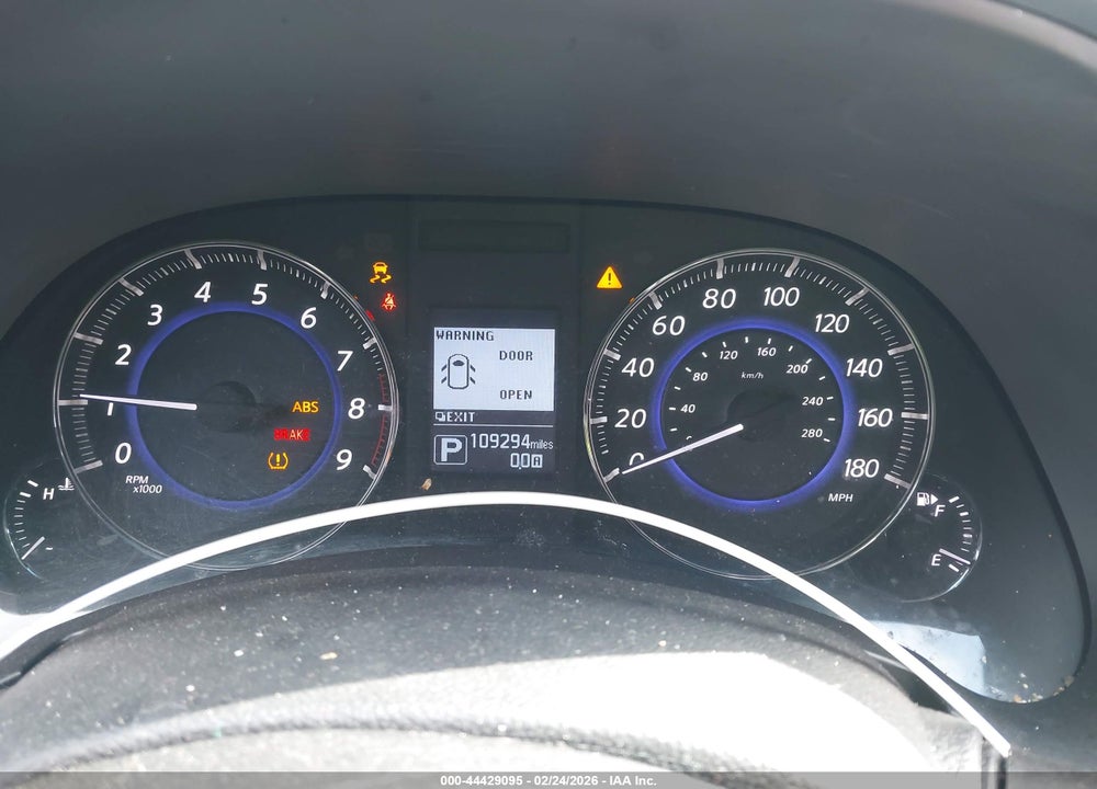 2016 INFINITI QX70 VIN: JN8CS1MU3GM130033