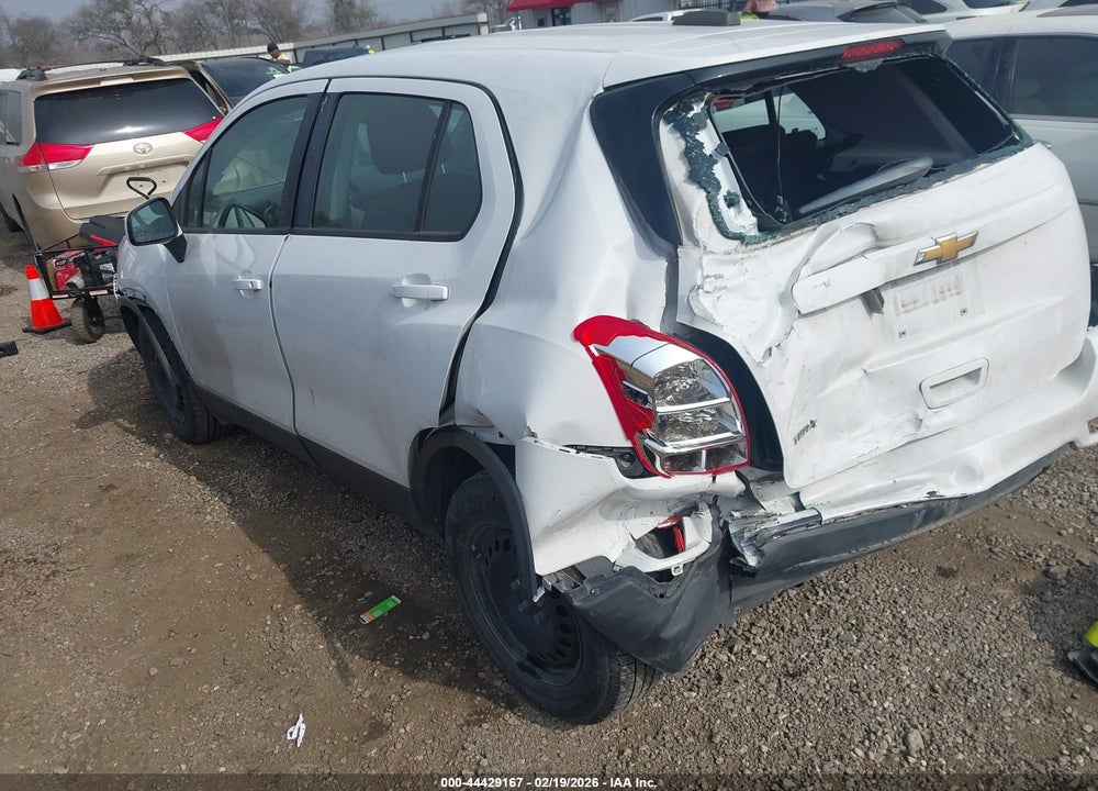 2018 CHEVROLET TRAX LS VIN: 3GNCJKSB9JL411672