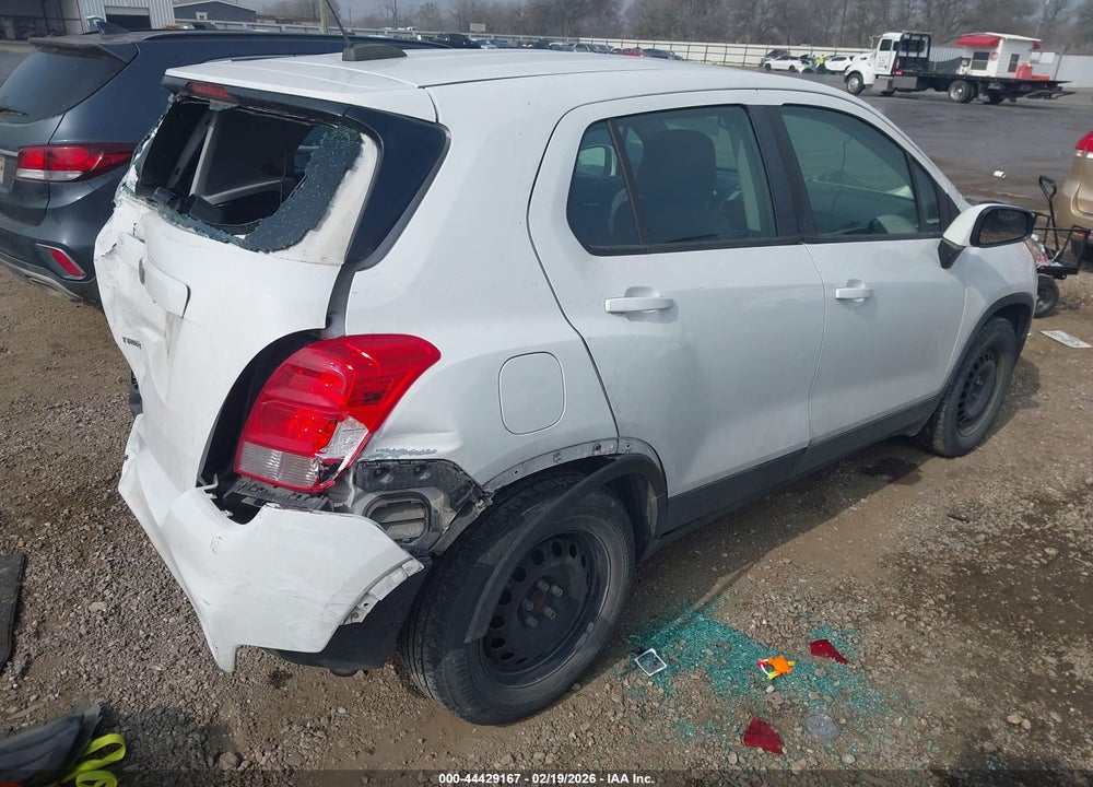 2018 CHEVROLET TRAX LS VIN: 3GNCJKSB9JL411672
