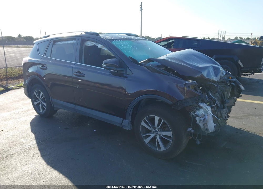 2017 TOYOTA RAV4 XLE VIN: 2T3WFREVXHW395152