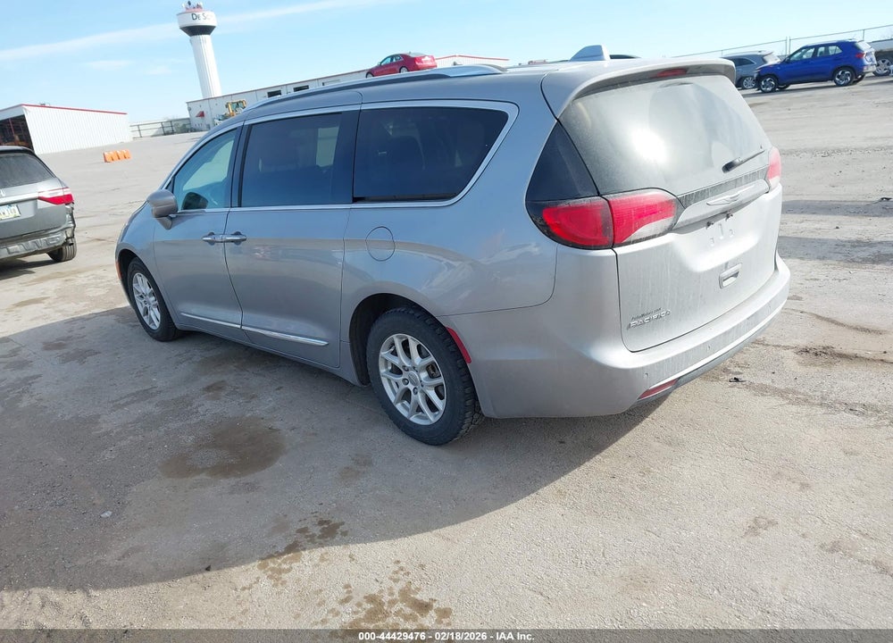2020 CHRYSLER PACIFICA TOURING L VIN: 2C4RC1BG6LR176978