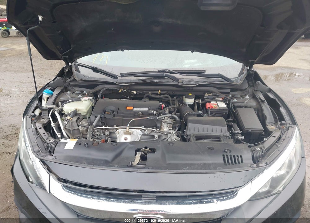 2018 HONDA CIVIC LX VIN: 2HGFC2F52JH574453