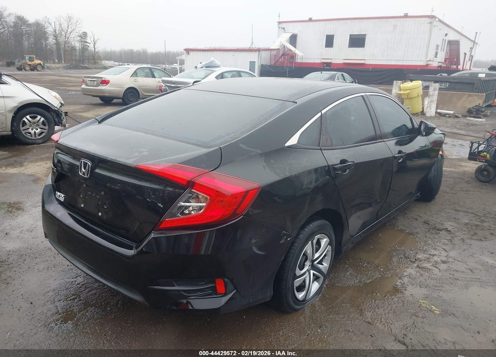 2018 HONDA CIVIC LX VIN: 2HGFC2F52JH574453