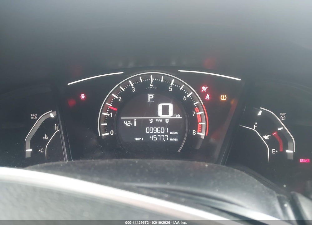 2018 HONDA CIVIC LX VIN: 2HGFC2F52JH574453