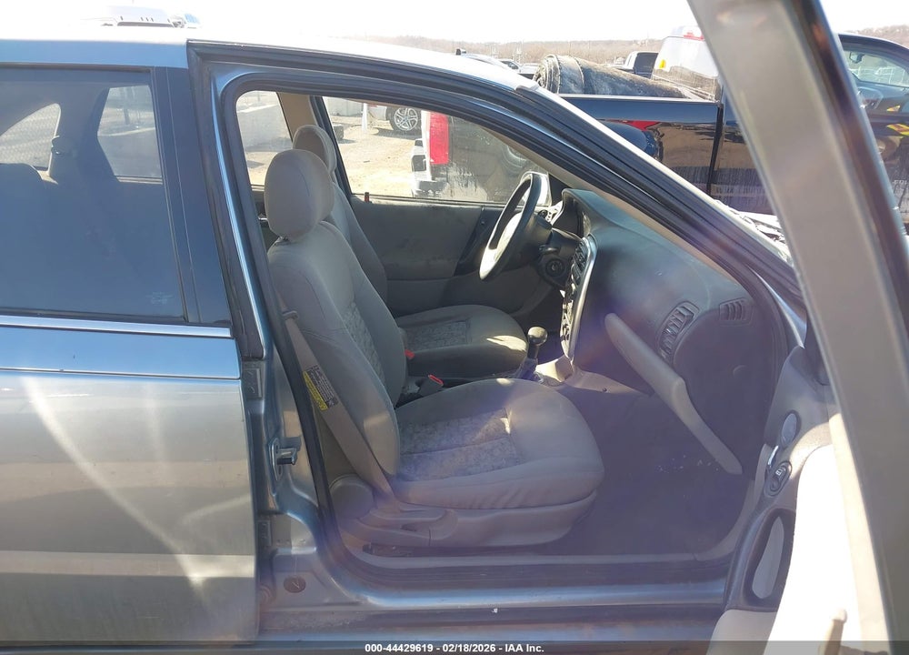 2004 SATURN L300 2 VIN: 1G8JD54R74Y506263