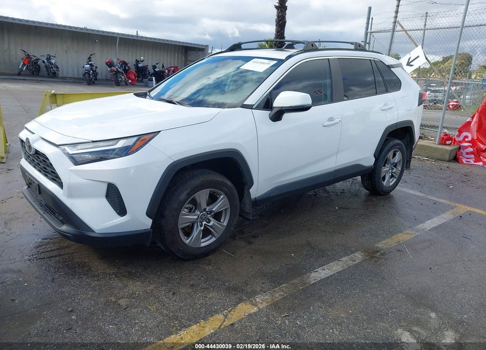 2022 TOYOTA RAV4 XLE VIN: 2T3W1RFV4NC207171