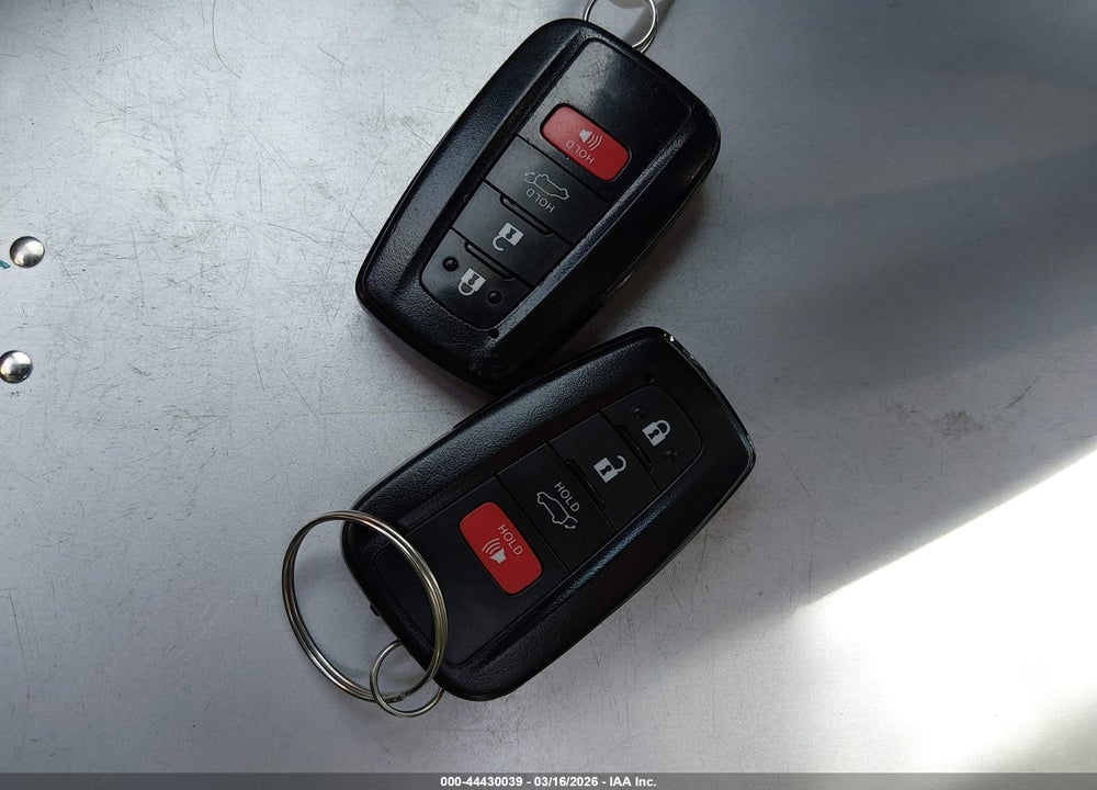 2022 TOYOTA RAV4 XLE VIN: 2T3W1RFV4NC207171