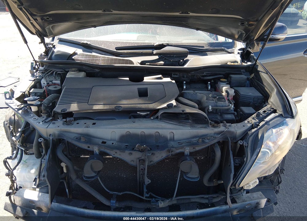 2011 LEXUS RX 450H VIN: JTJBC1BAXB2042028