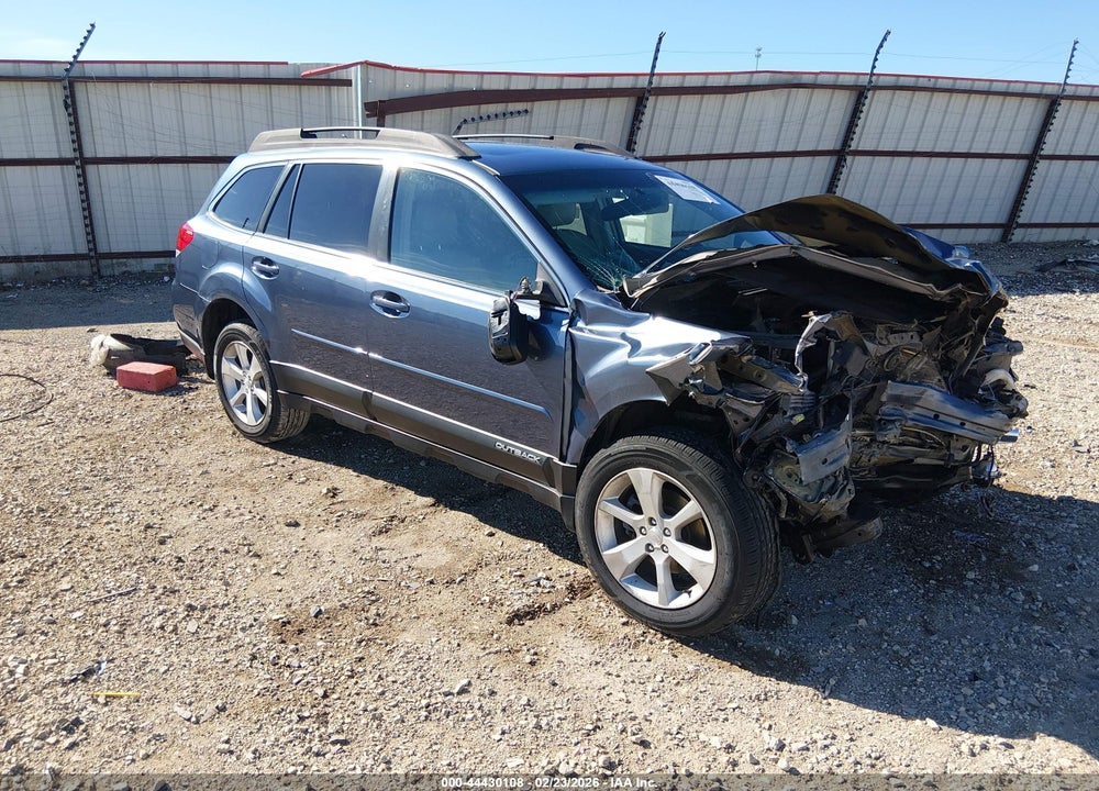 2014 SUBARU OUTBACK 2. VIN: 4S4BRCLC3E3233460