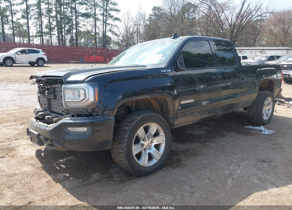2017 GMC SIERRA 1500 SLE VIN: 1GTV2MEC3HZ141811