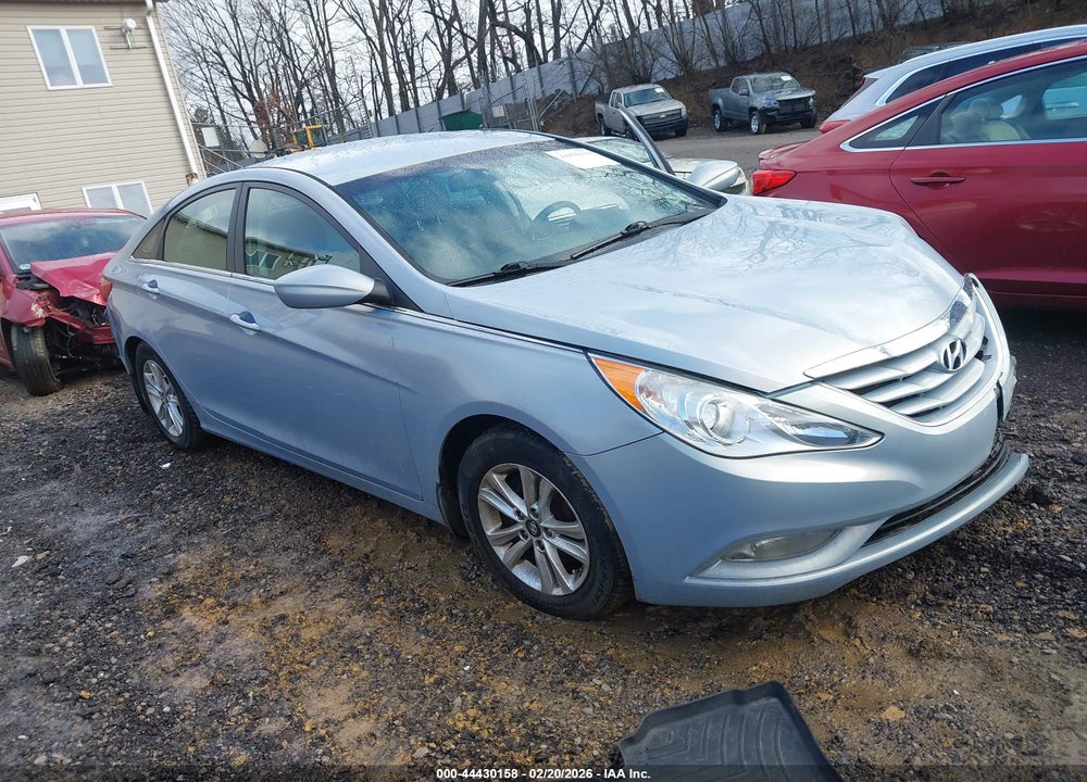 2013 HYUNDAI SONATA GLS VIN: 5NPEB4AC5DH683421
