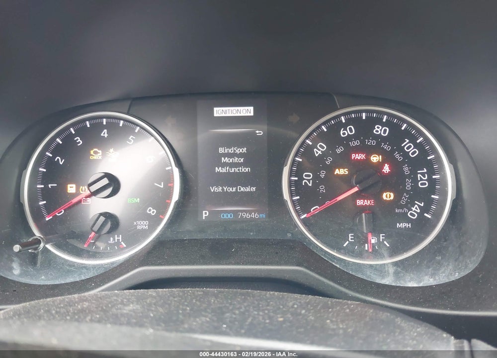 2019 TOYOTA RAV4 XLE PREMIUM VIN: 2T3C1RFV6KW031656