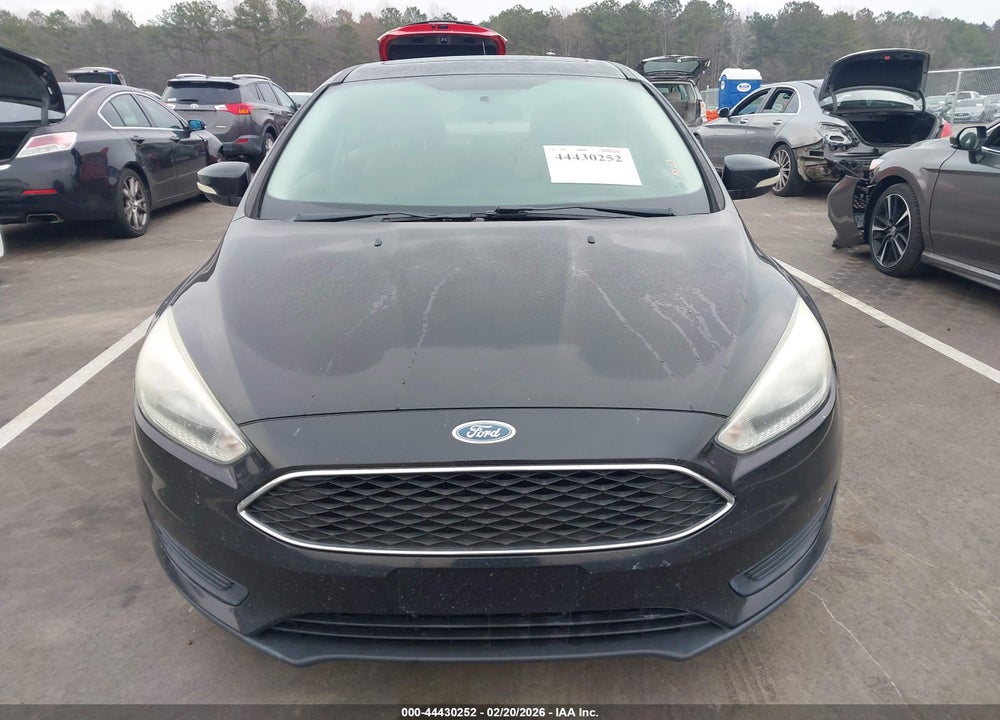 2015 FORD FOCUS SE VIN: 1FADP3F27FL242658