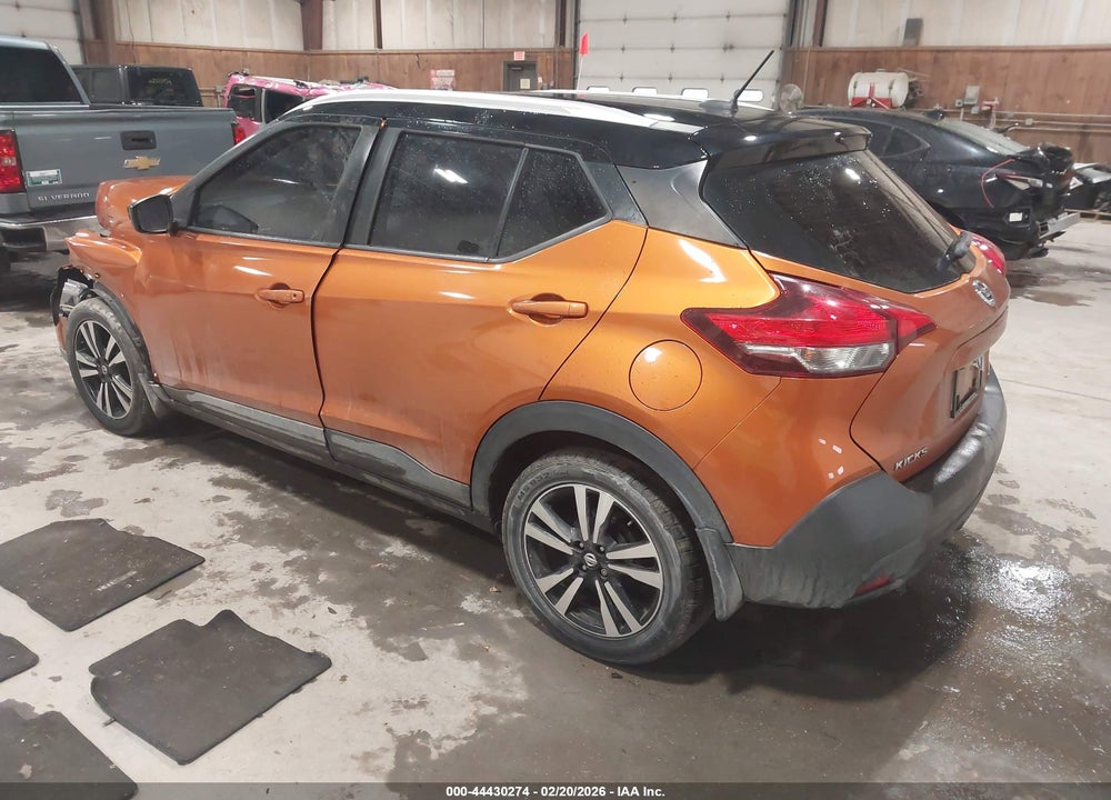 2018 NISSAN KICKS SV VIN: 3N1CP5CU3JL541121