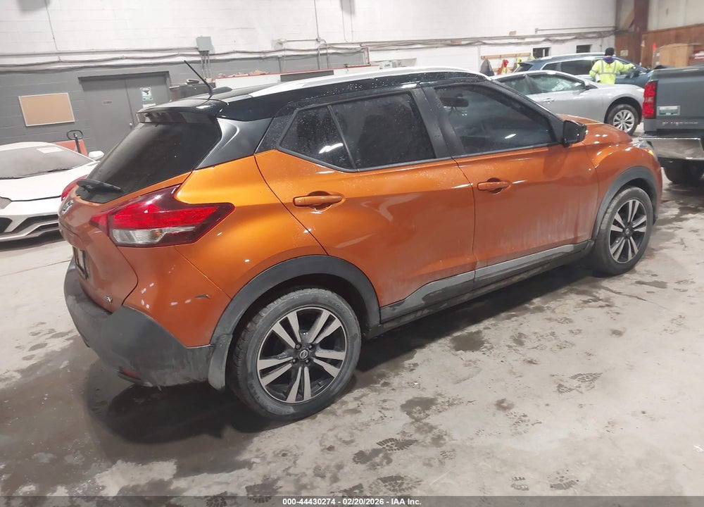 2018 NISSAN KICKS SV VIN: 3N1CP5CU3JL541121