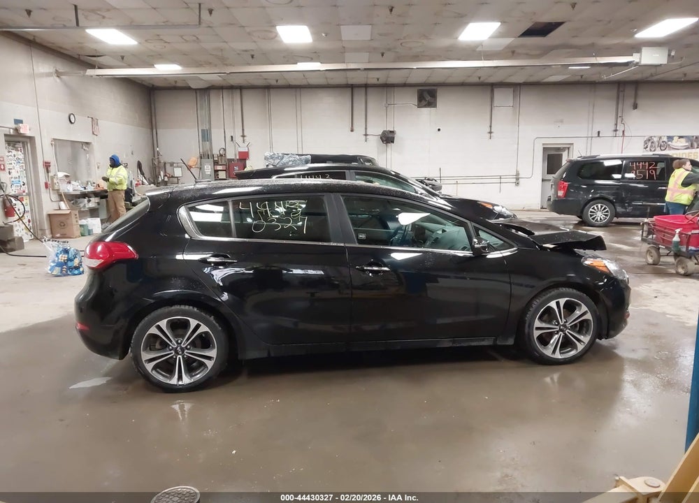 2016 KIA FORTE EX VIN: KNAFX5A85G5629304