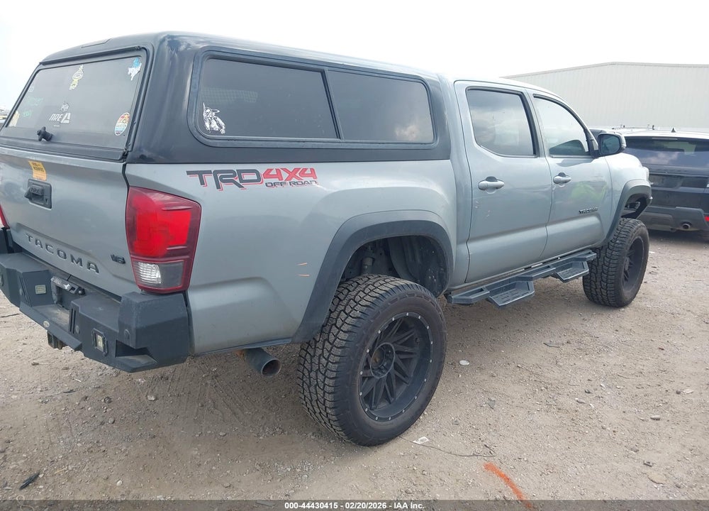 2018 TOYOTA TACOMA TRD OFF ROAD VIN: 3TMCZ5AN1JM181148