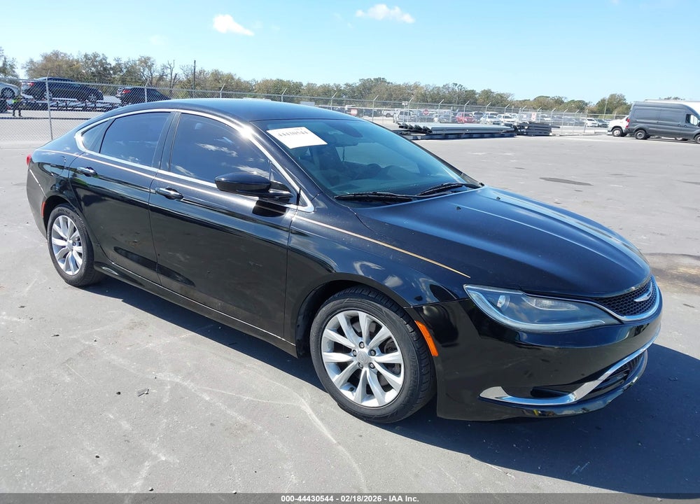 2015 CHRYSLER 200 C VIN: 1C3CCCCG8FN517335