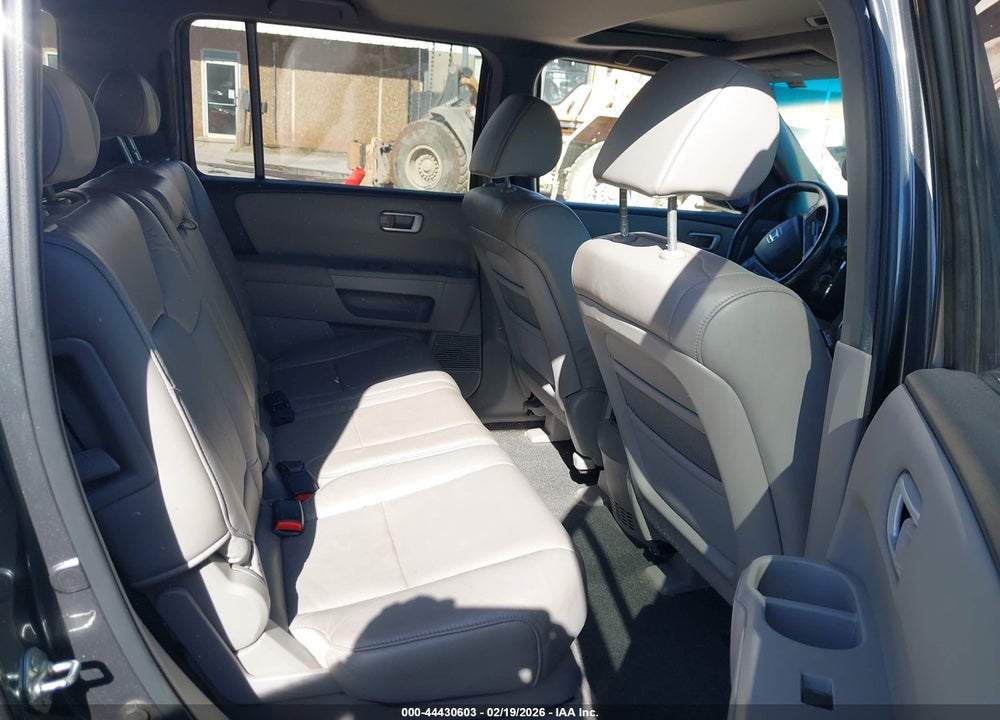 2011 HONDA PILOT EX-L VIN: 5FNYF3H74BB054457