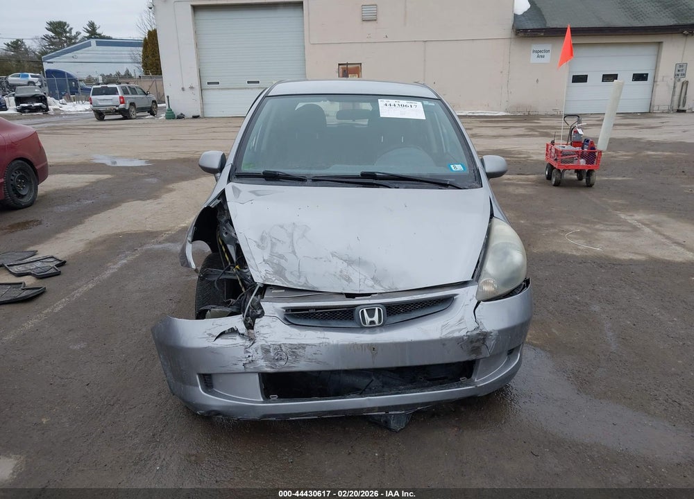 2008 HONDA FIT VIN: JHMGD38408S017598