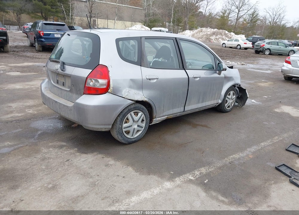 2008 HONDA FIT VIN: JHMGD38408S017598