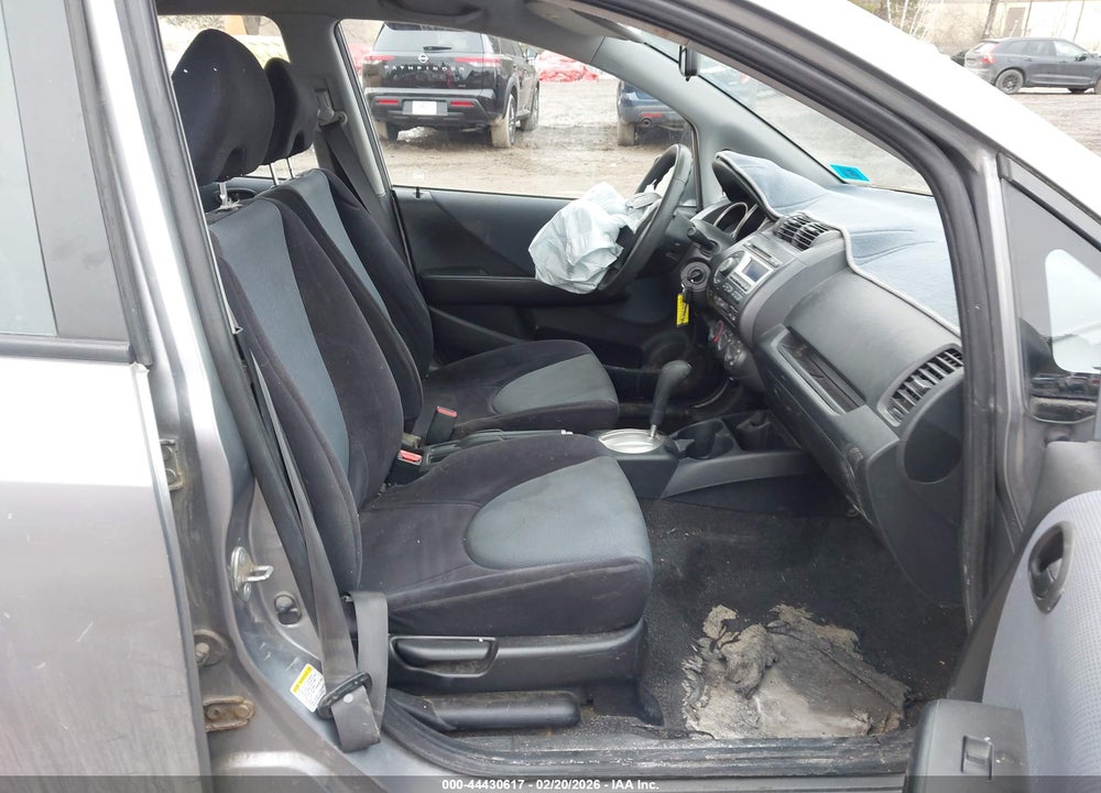 2008 HONDA FIT VIN: JHMGD38408S017598