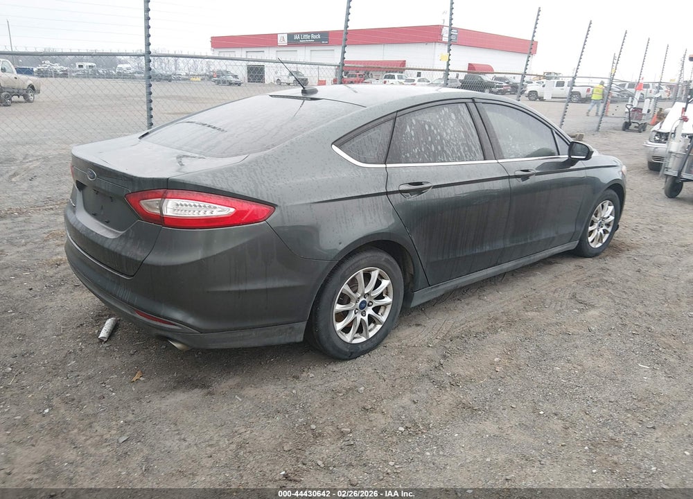 2015 FORD FUSION S VIN: 3FA6P0G74FR109780
