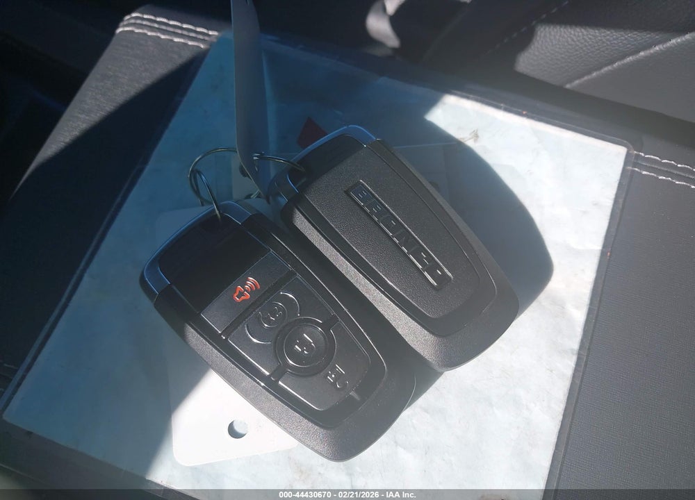 2025 FORD BRONCO OUTER BANKS VIN: 1FMDE8BH8SLB17777