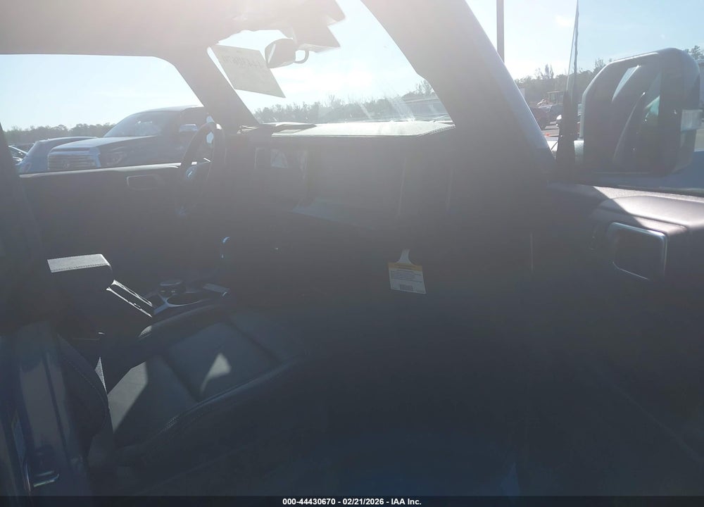 2025 FORD BRONCO OUTER BANKS VIN: 1FMDE8BH8SLB17777