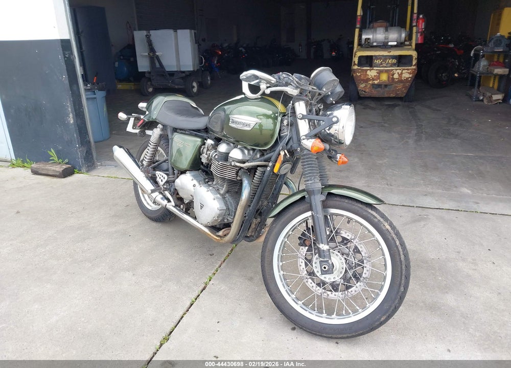2013 TRIUMPH MOTORCYCLE THRUXTON VIN: SMT920K13DT574573