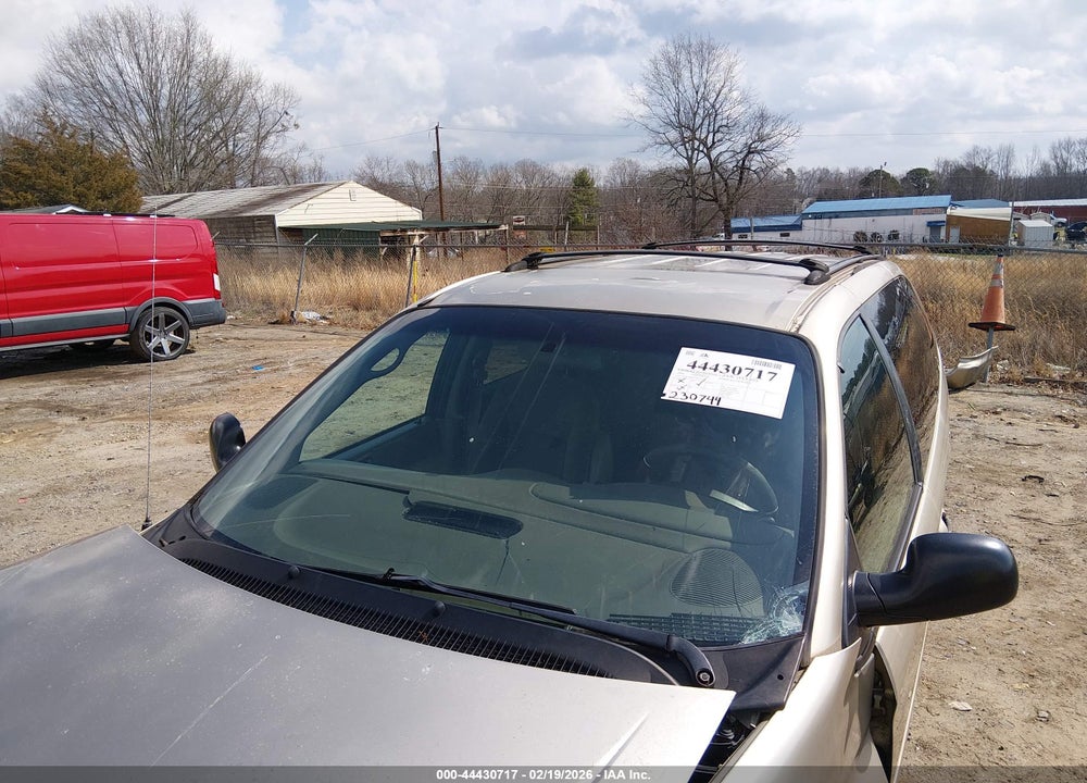 2004 CHRYSLER TOWN & COUNTRY LX VIN: 2C8GP44R54R591706