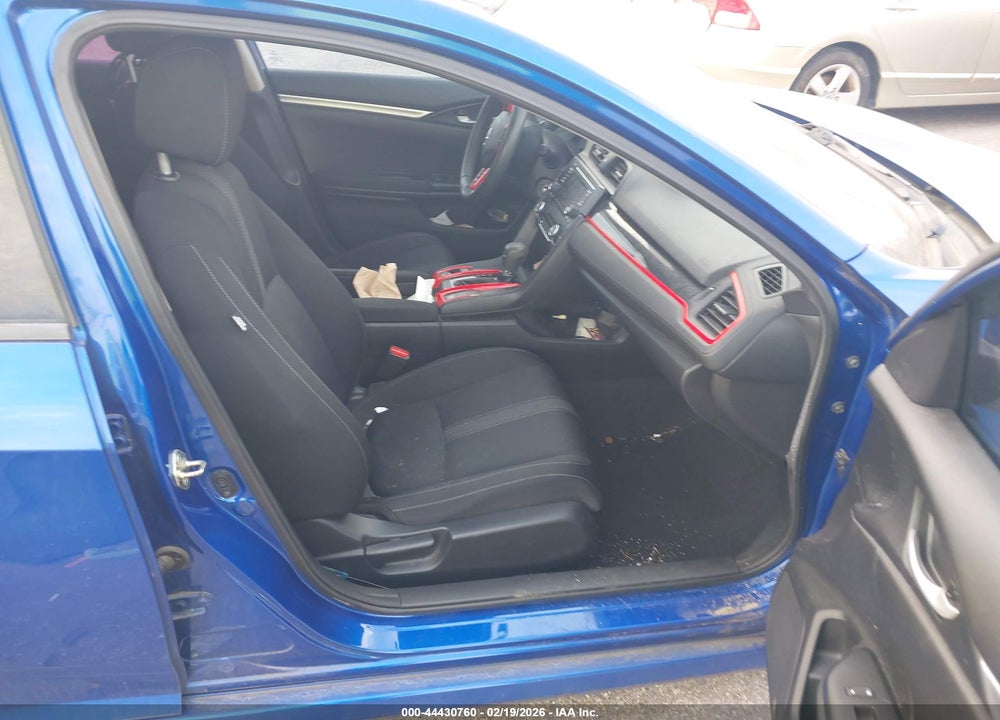 2019 HONDA CIVIC LX VIN: 19XFC2F60KE016024