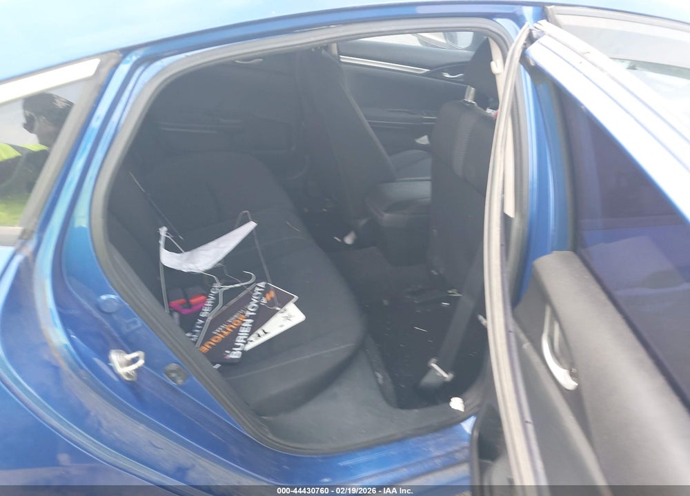 2019 HONDA CIVIC LX VIN: 19XFC2F60KE016024