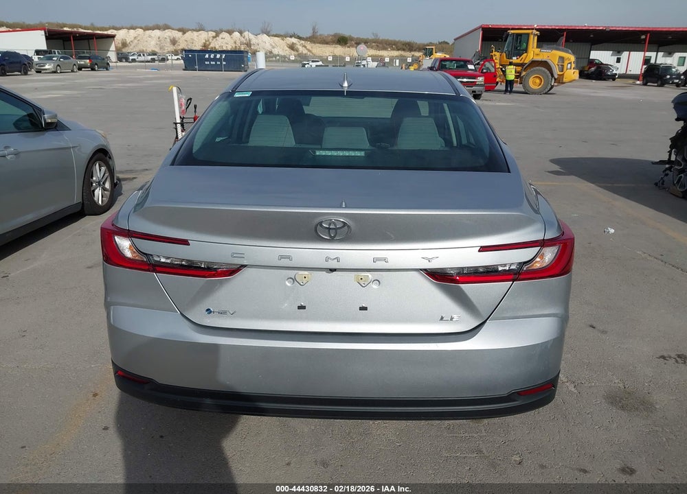 2025 TOYOTA CAMRY LE VIN: 4T1DAACK2SU604738