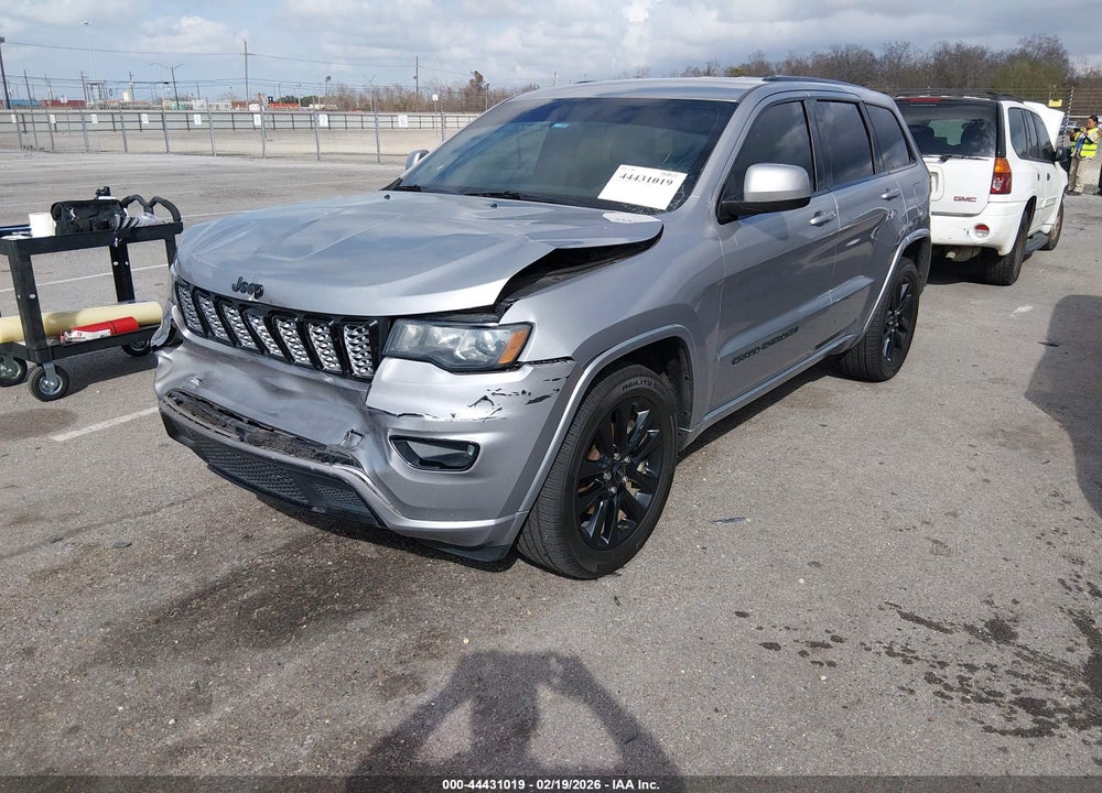 2019 JEEP GRAND CHEROKEE ALTITUDE 4X2 VIN: 1C4RJEAG3KC851787