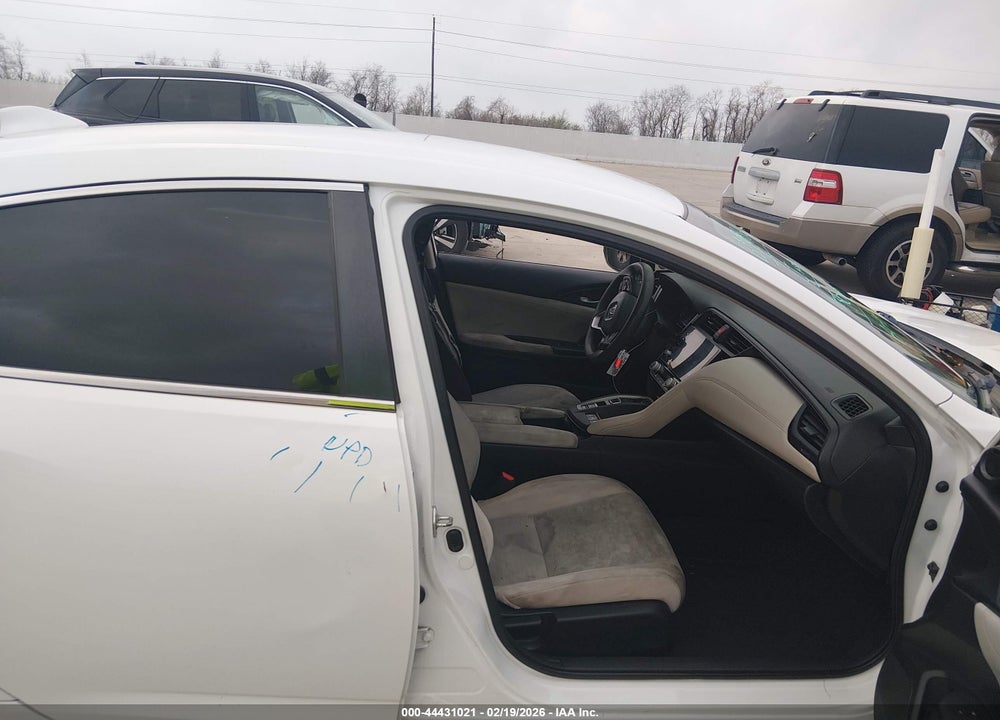 2019 HONDA INSIGHT EX VIN: 19XZE4F56KE009668