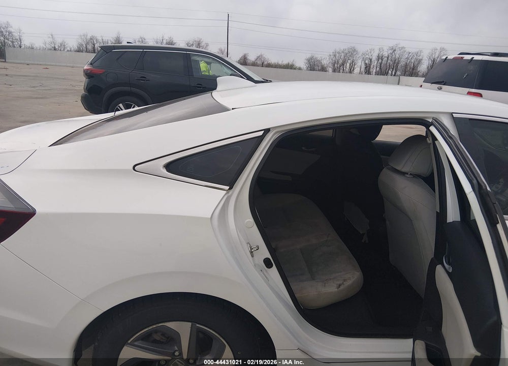 2019 HONDA INSIGHT EX VIN: 19XZE4F56KE009668