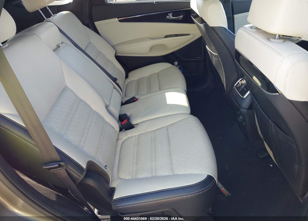 2017 KIA SORENTO 3.3L SXL VIN: 5XYPKDA5XHG305313