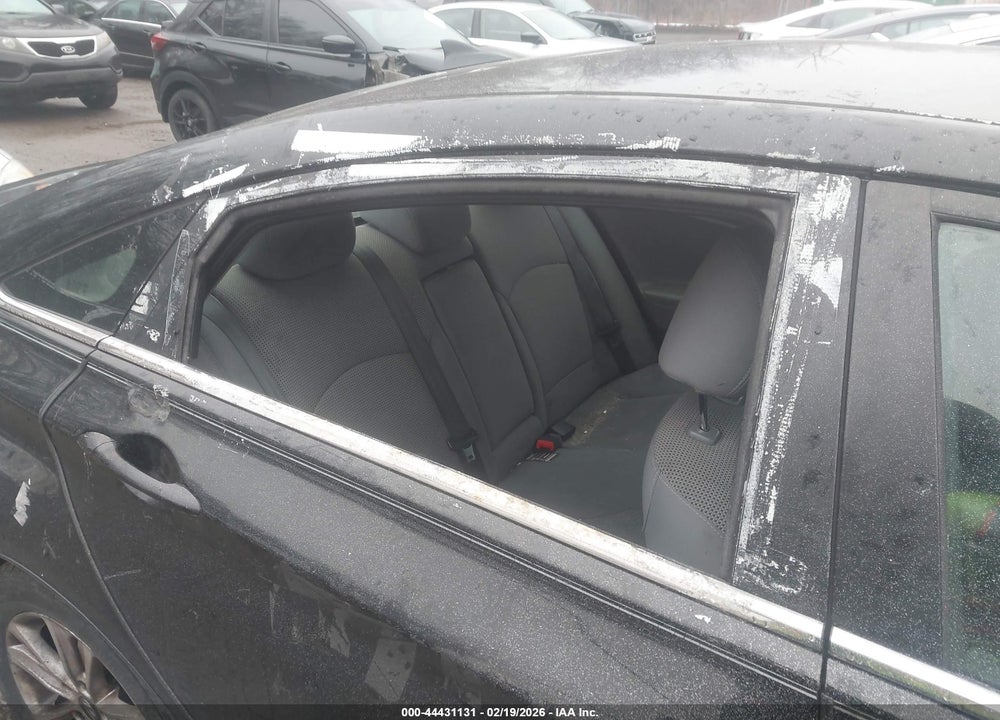 2013 HYUNDAI SONATA GLS VIN: 5NPEB4AC1DH682394