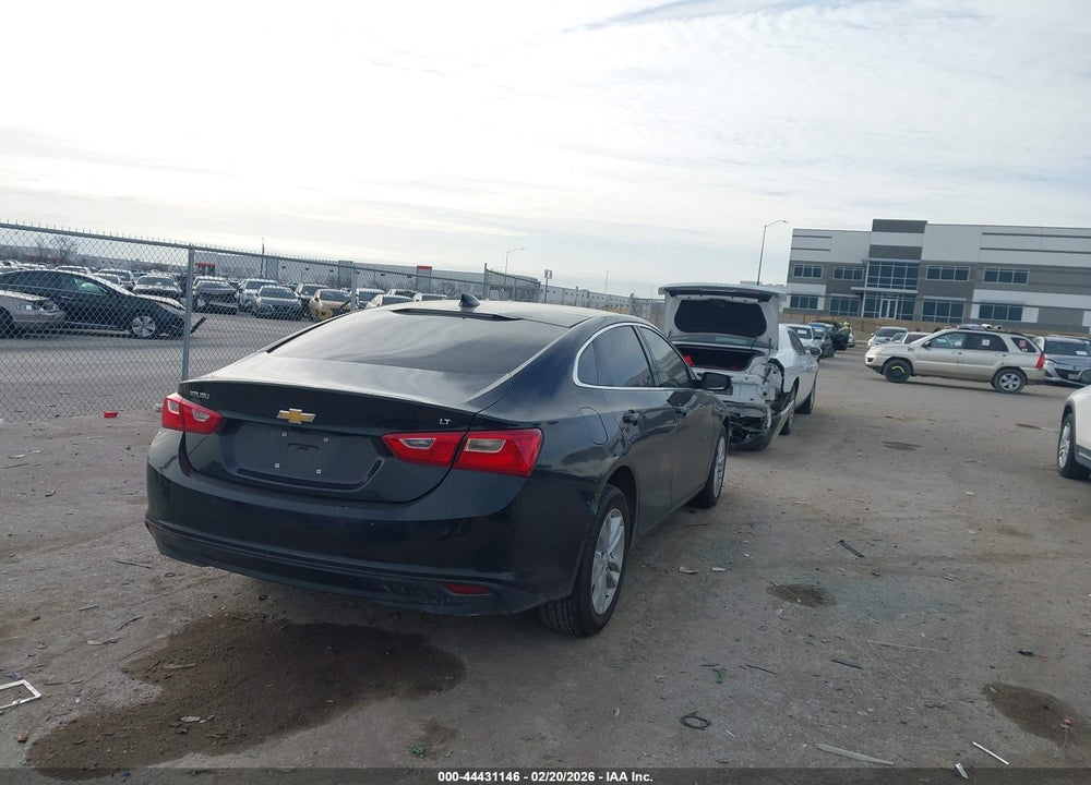 2018 CHEVROLET MALIBU LT VIN: 1G1ZD5ST7JF217584