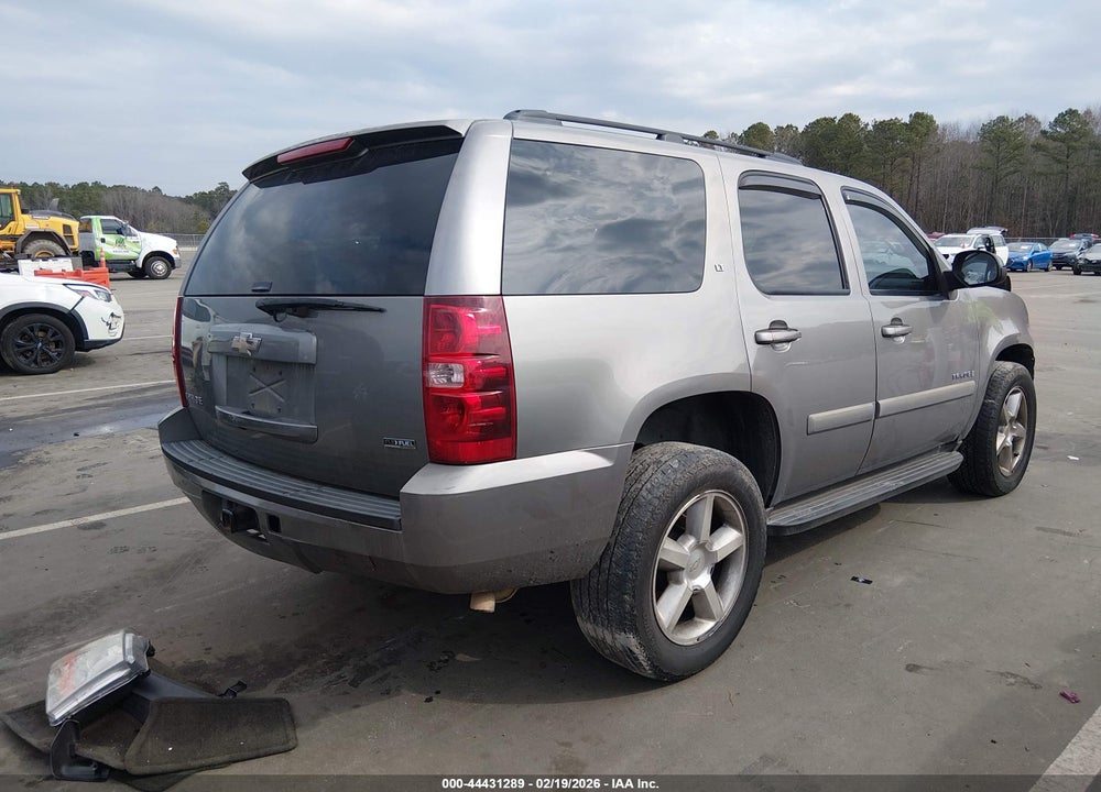 2008 CHEVROLET TAHOE LT VIN: 1GNFC13088R165313