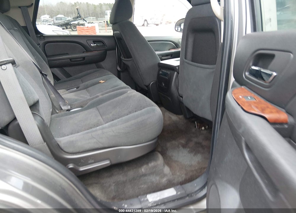2008 CHEVROLET TAHOE LT VIN: 1GNFC13088R165313