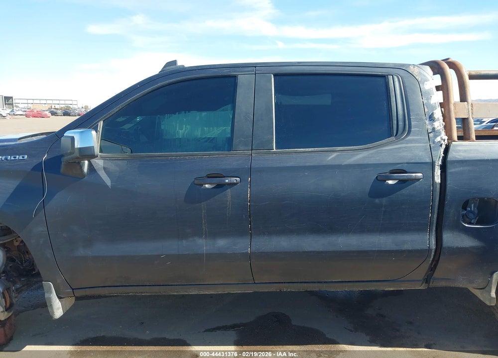 2023 CHEVROLET SILVERADO 1500 4WD  STANDARD BED LT VIN: 1GCUDDED9PZ314549