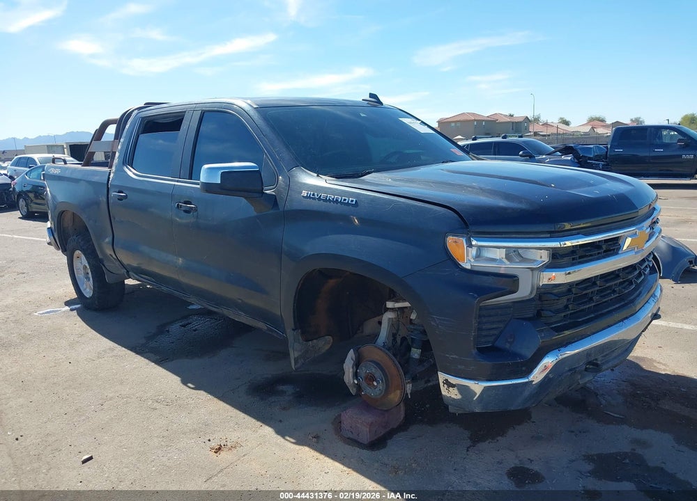 2023 CHEVROLET SILVERADO 1500 4WD  STANDARD BED LT VIN: 1GCUDDED9PZ314549