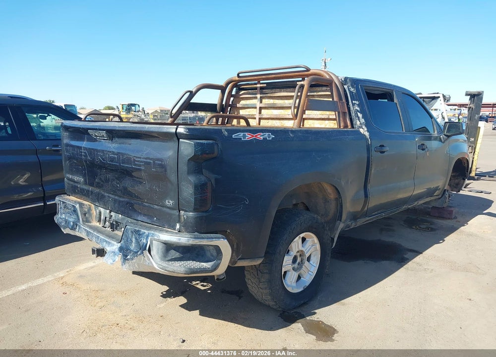 2023 CHEVROLET SILVERADO 1500 4WD  STANDARD BED LT VIN: 1GCUDDED9PZ314549