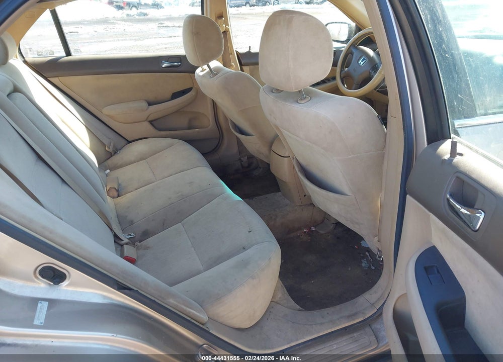 2005 HONDA ACCORD 2.4 LX VIN: 1HGCM56435A033313
