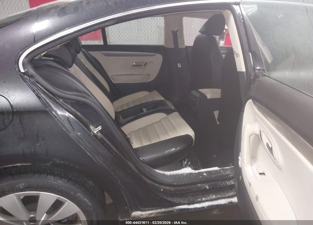 2010 VOLKSWAGEN CC SPORT VIN: WVWMN7AN9AE542188
