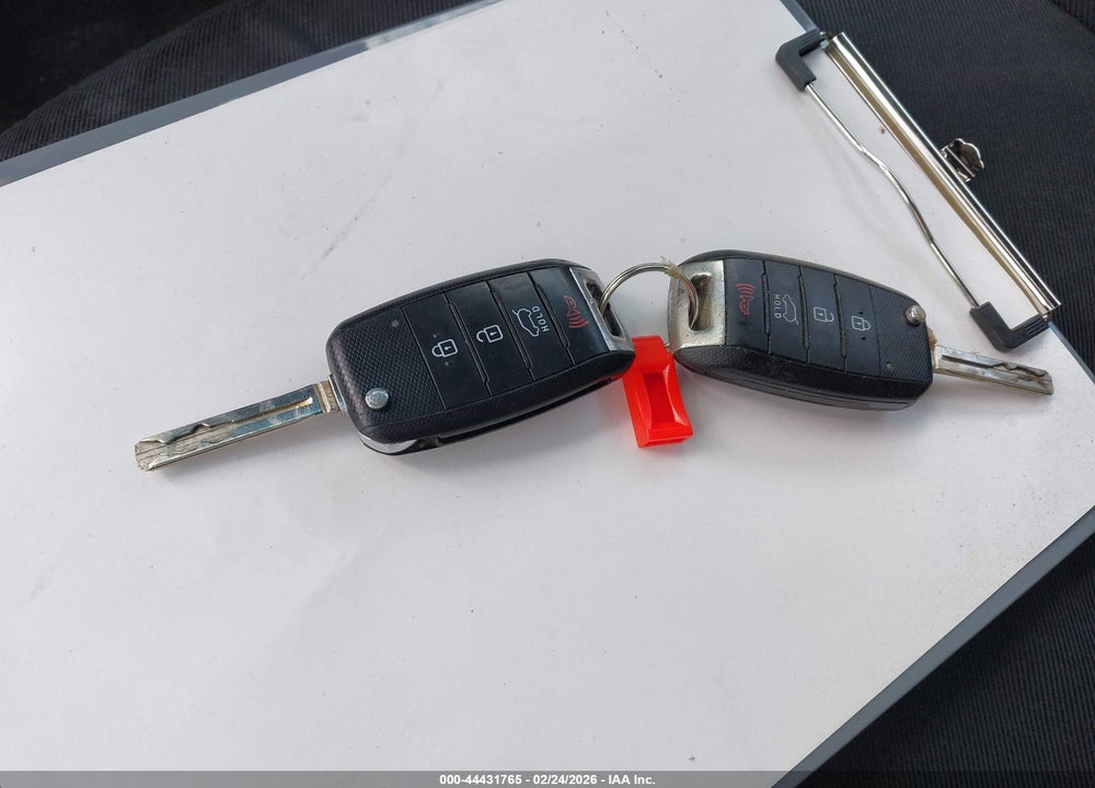 2017 KIA SOUL + VIN: KNDJP3A56H7448466