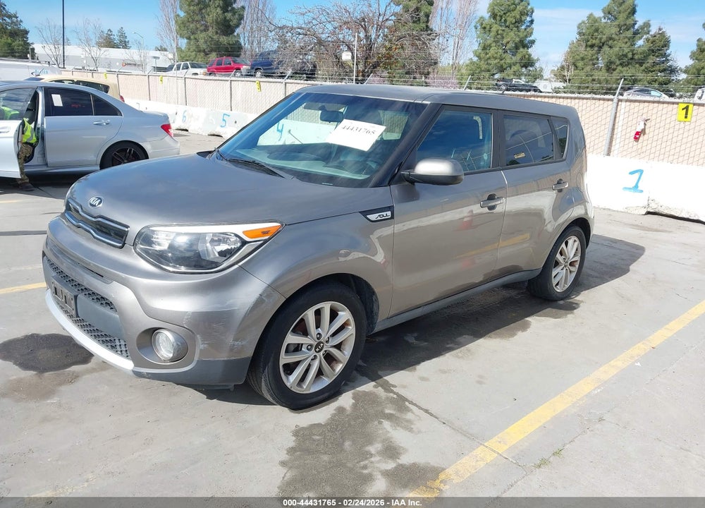 2017 KIA SOUL + VIN: KNDJP3A56H7448466