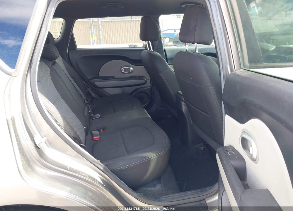 2017 KIA SOUL + VIN: KNDJP3A56H7448466